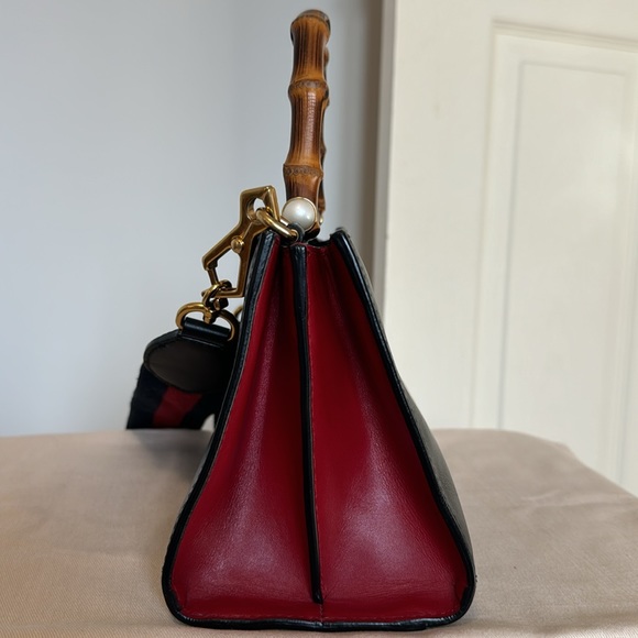 - Authentic Gucci bag - Picture 4 of 16